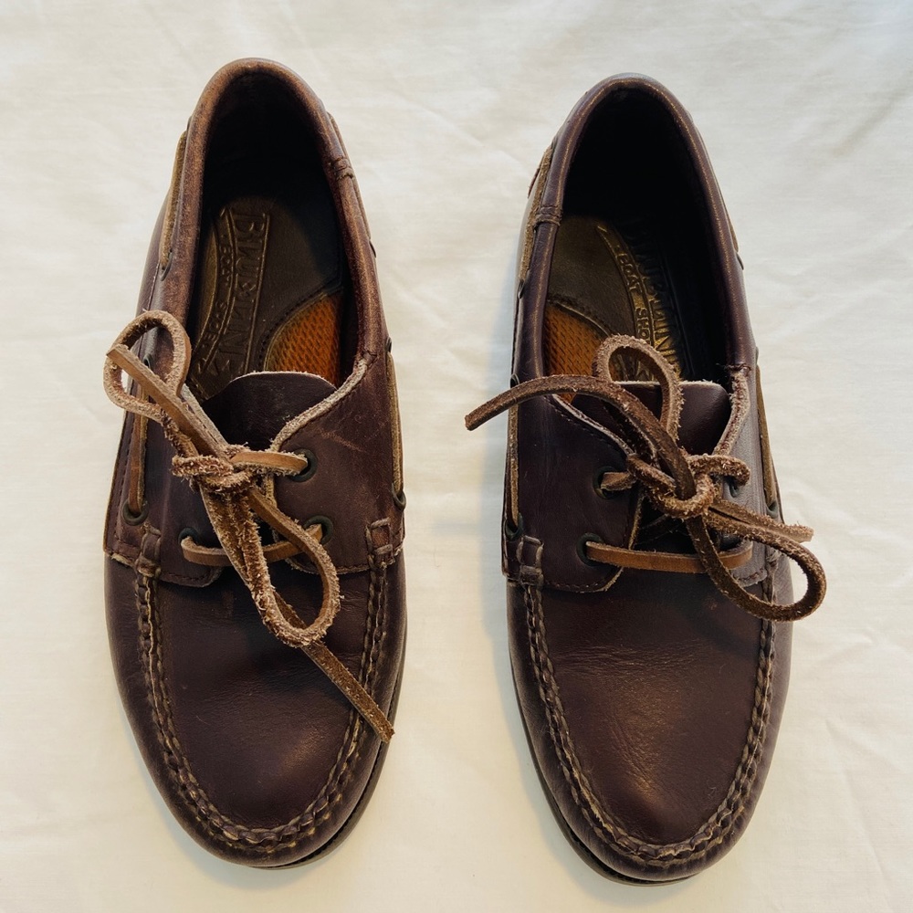 Navy Boat Shoes Brown Size 5 (small) USA new